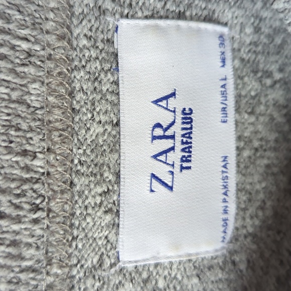 Zara Cropped Sweater - Picture 2 of 5